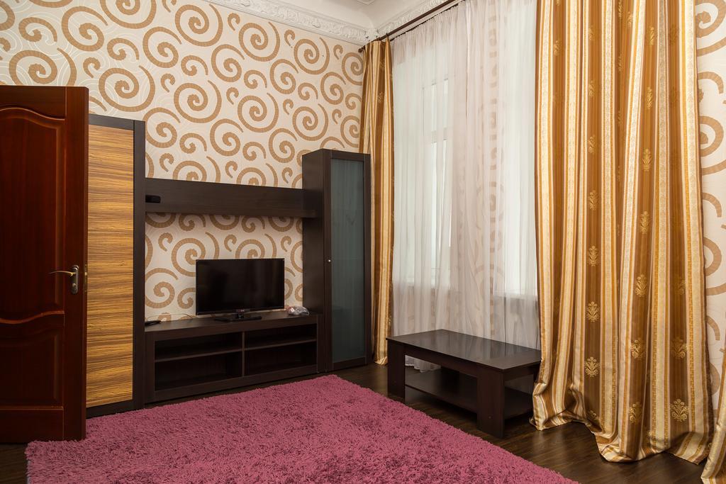 Apartment Mala Zhytomyrska 16 เคียฟ ภายนอก รูปภาพ