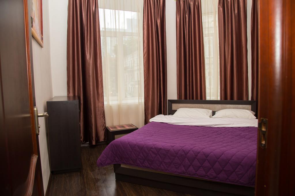 Apartment Mala Zhytomyrska 16 เคียฟ ภายนอก รูปภาพ